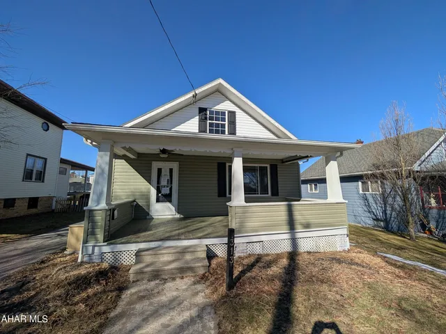 313 E  Highland Ave, Ebensburg, PA 15931