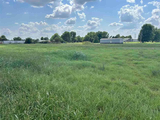 5th & Utah, Cyril, OK 73029