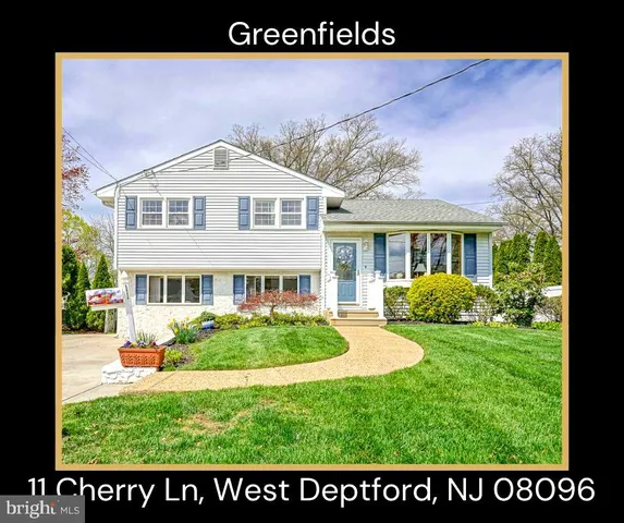 11 Cherry Ln, Woodbury, NJ 08096
