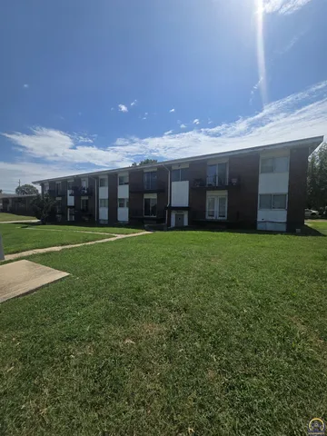 603 E  11th Ave, Emporia, KS 66801