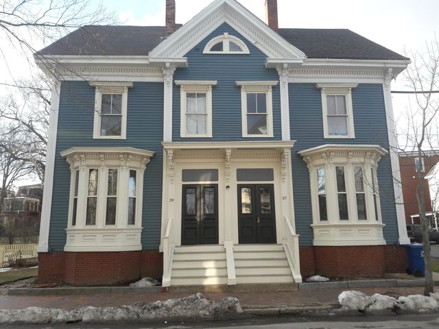 37 Spruce St #2, Portland, ME 04102