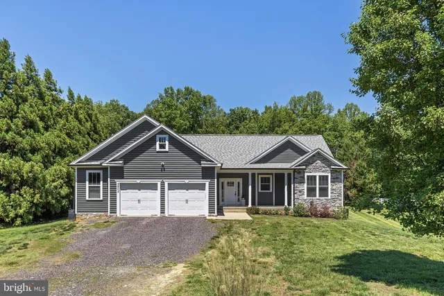 5802 Willow Tree Ct, Mineral, VA 23117