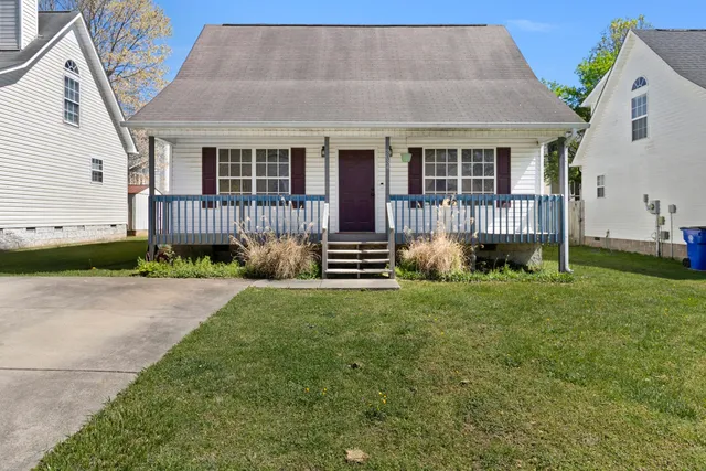 3034 Holly Brook Cir NE, Cleveland, TN 37323