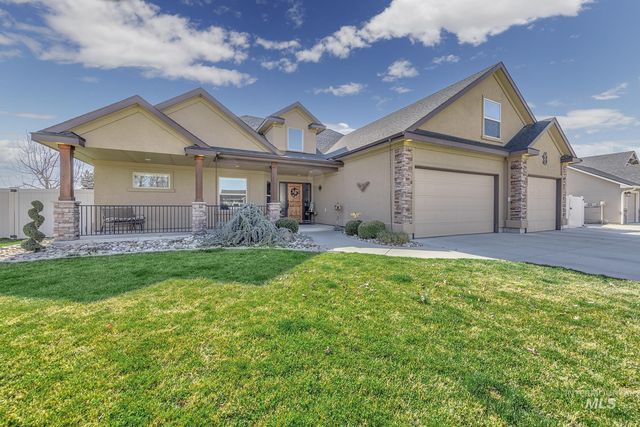 2683 Bayberry Dr, Fruitland, ID 83619