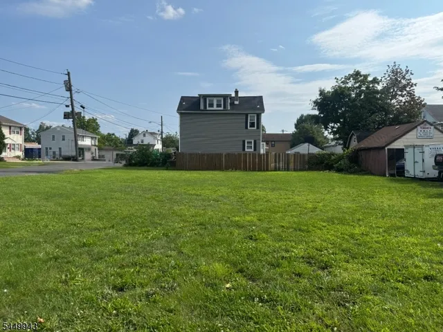 682 Jefferson Avenue, North Brunswick, NJ 08902