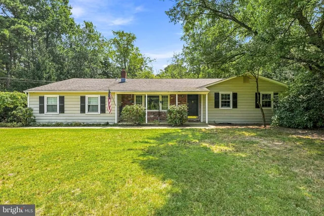 314 Lake Shore Dr, Marlton, NJ 08053