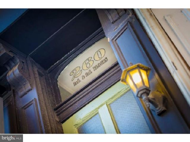 260 S  11th St #3, Philadelphia, PA 19107