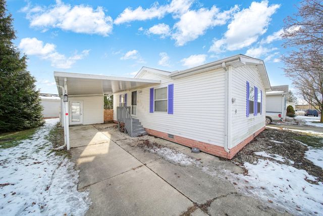 217 Red River Dr, Adrian, MI 49221