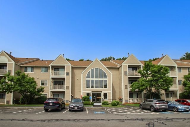93 Hunters Run Pl #93, Haverhill, MA 01832