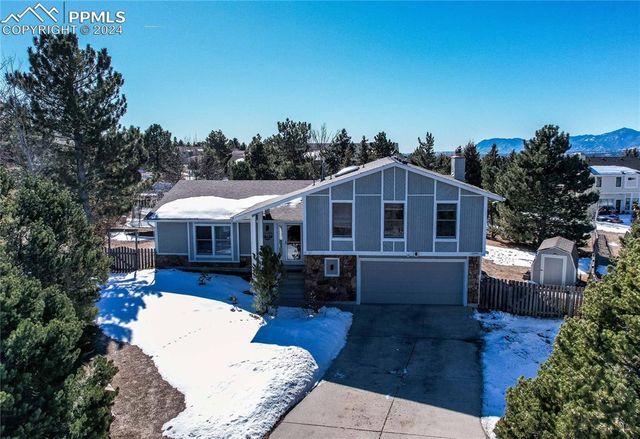 415 Wuthering Heights Dr, Colorado Springs, CO 80921