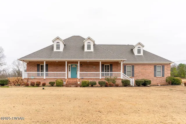 162 Yoshino Dr, Jackson, TN 38301