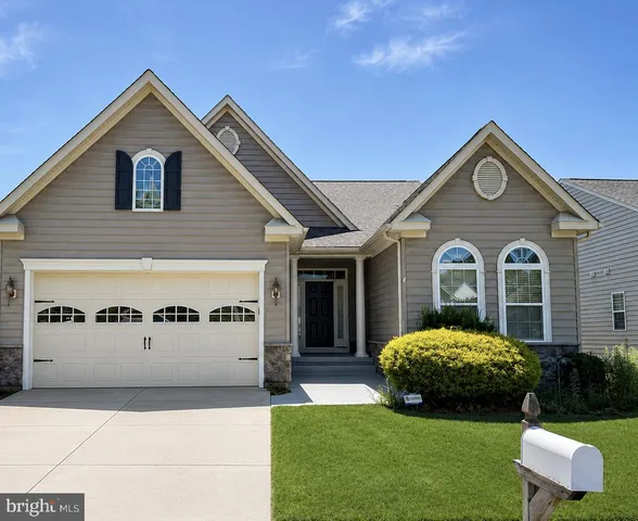 22 Josie Ln, Atco, NJ 08004