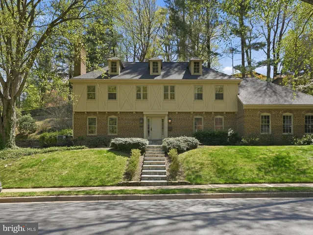 2763 N  Randolph St, Arlington, VA 22207