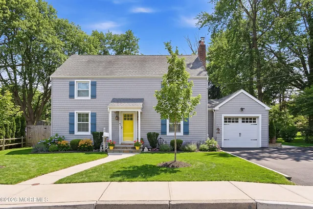 78 Obre Place, Shrewsbury, NJ 07702