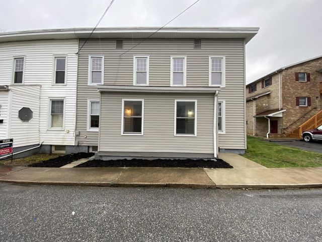 15 Kenneth Ave #15, Shippensburg, PA 17257