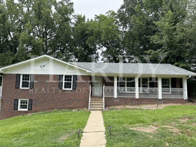 6 Greenleaf Dr SW, Rome, GA 30165