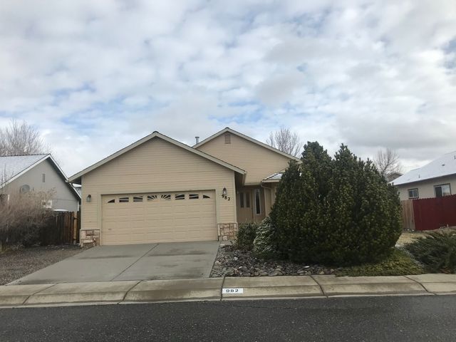 982 Sunview Dr, Carson City, NV 89705