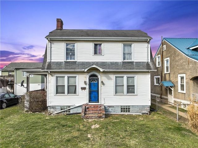 512 Green St, Brownsville, PA 15417