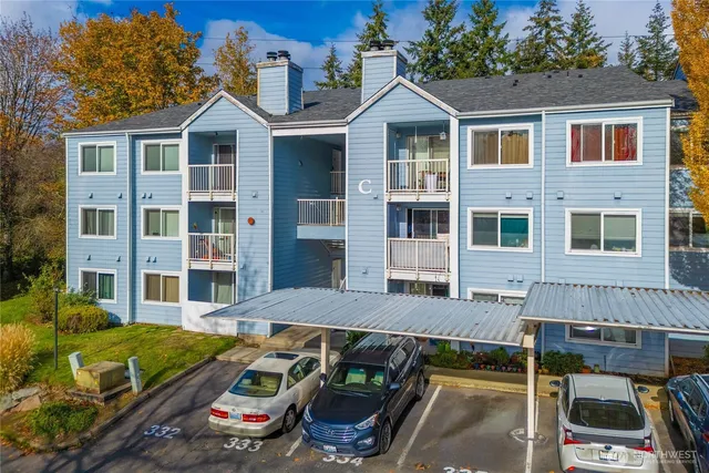 975 Aberdeen Avenue NE #C306, Renton, WA 98056