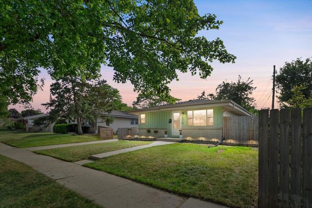 3319 S 86 STREET, Milwaukee, WI 53227