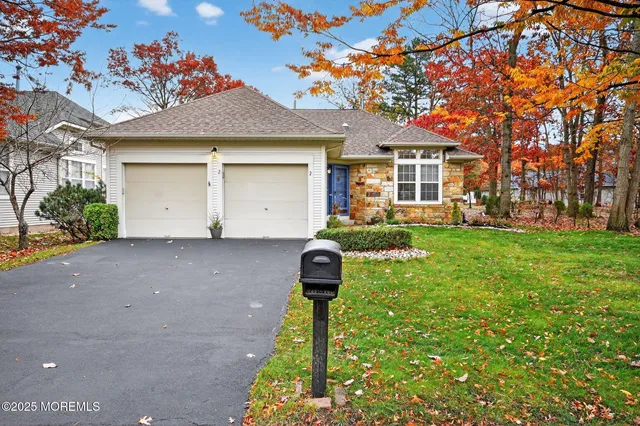 2 Llewellyn Court, Jackson, NJ 08527