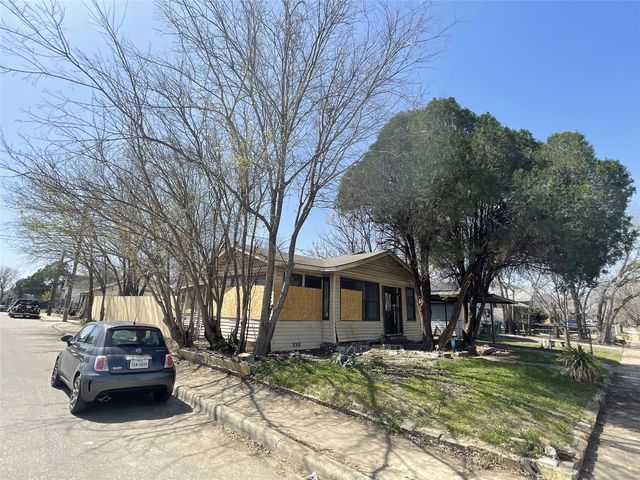 1136 E  Leuda St, Fort Worth, TX 76104