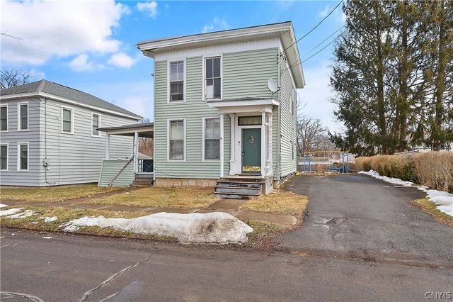 14 Mary St, Auburn, NY 13021