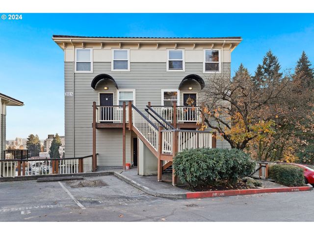 212 NW Uptown Ter #3B, Portland, OR 97210