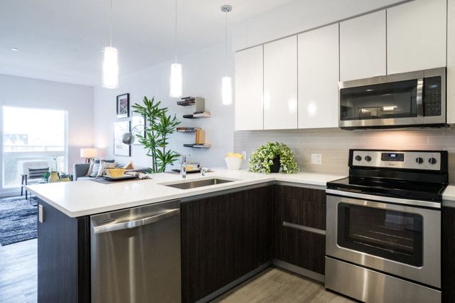 1801 Jefferson St #513, Oakland, CA 94612