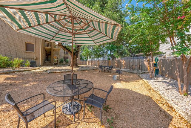 1329 W  Mary St #BOU-109, Austin, TX 78704