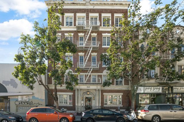 945 Larkin St #16, San Francisco, CA 94109