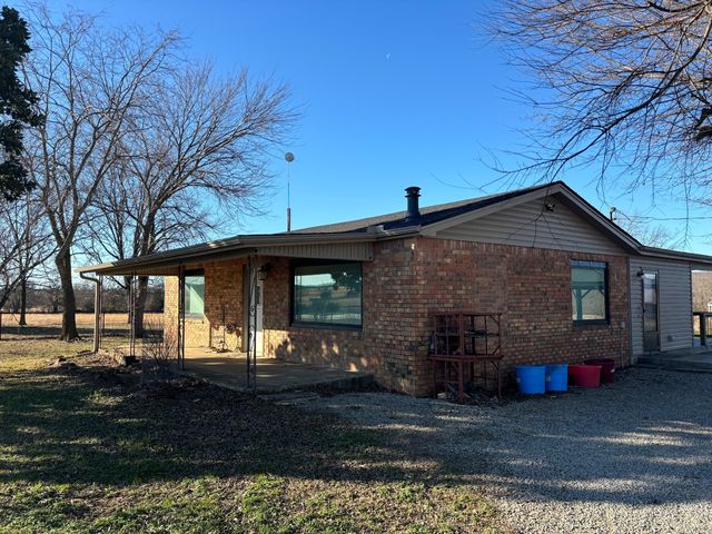 2835 N  389th Rd, Lamar, OK 74850