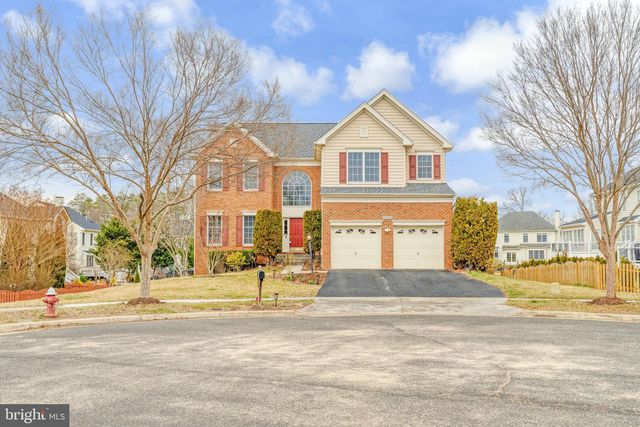 42840 Esther Ct, Chantilly, VA 20152