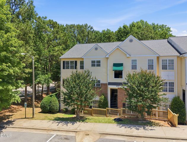 2201 Mountain Mist Ct #101, Raleigh, NC 27603