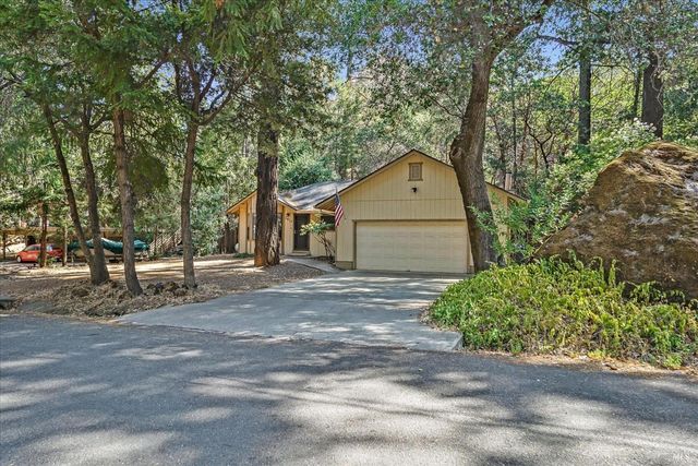 3010 Madrone Dr, Kelseyville, CA 95451