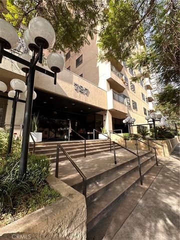 727 S  Ardmore Ave #204, Los Angeles, CA 90005