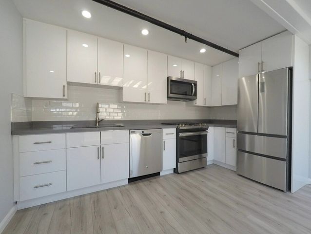 1027 41st Ave #3, Oakland, CA 94601