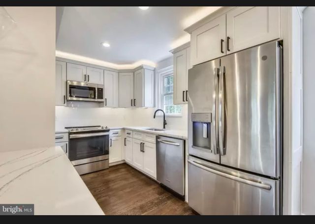 3521 S  Wakefield St #B2, Arlington, VA 22206