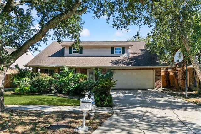 4529 Chateau Dr, Metairie, LA 70002