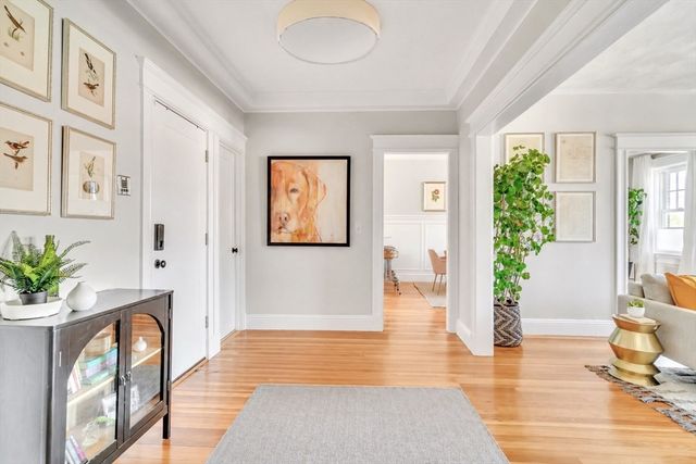 20 John St #3, Brookline, MA 02446