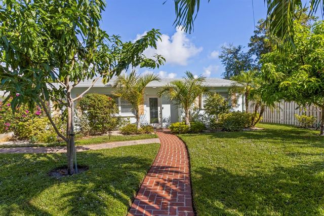 215 NE 17th St, Delray Beach, FL 33444