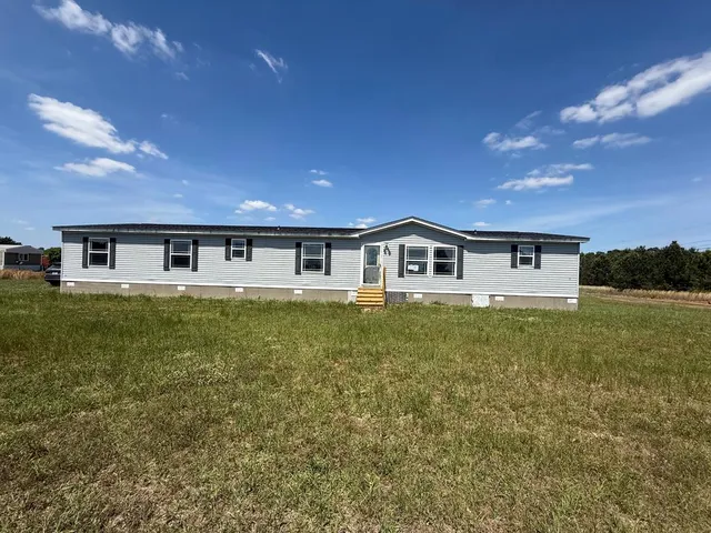 364 Hartzog Rd, Slocomb, AL 36375