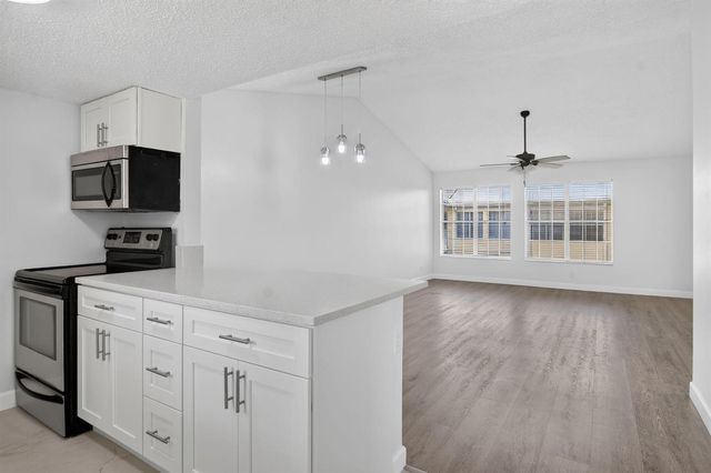 6323 La Costa Dr #M, Boca Raton, FL 33433