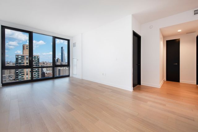 21 W  End Ave  #2713, New York, NY 10023