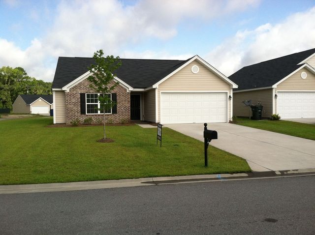 42 Amber Dr, Port Wentworth, GA 31407