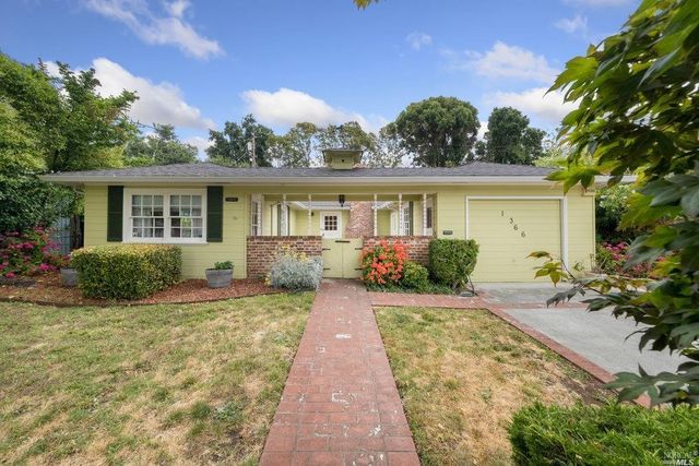 1366 Monteith Dr, Vallejo, CA 94590