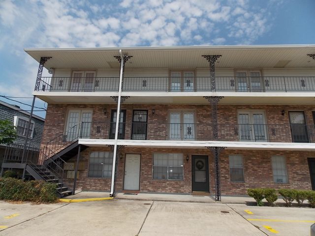 2909 Independence St, Metairie, LA 70006