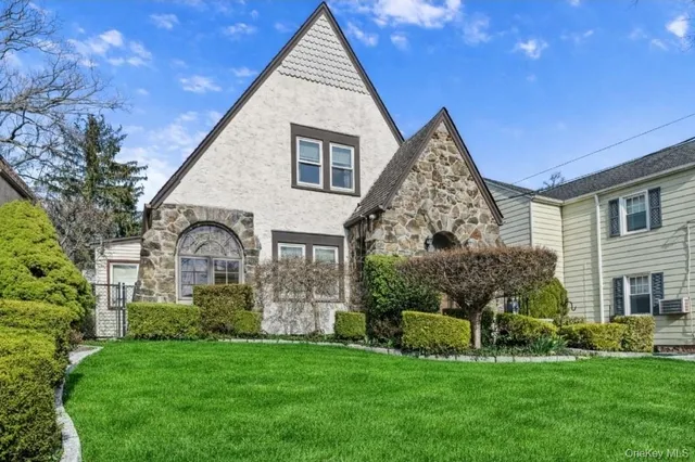 103 Petersville Road, New Rochelle, NY 10801