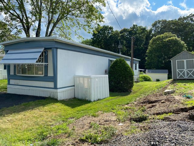 24 Maplewood Rd, Mansfield, CT 06268