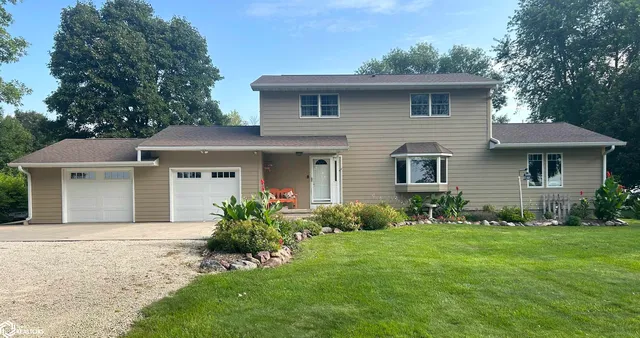 22121 510th St, Pocahontas, IA 50574
